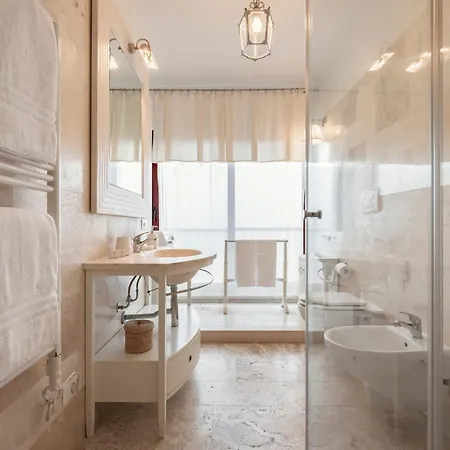 Corso Emanuele Apartment *